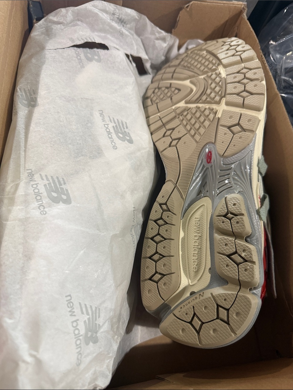 New Balance U1906AV1 Men’s Shoes NIB - Picture 3 of 7